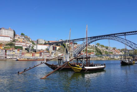 Barcos rabelos - Porto, Portugal © Viaje Comigo