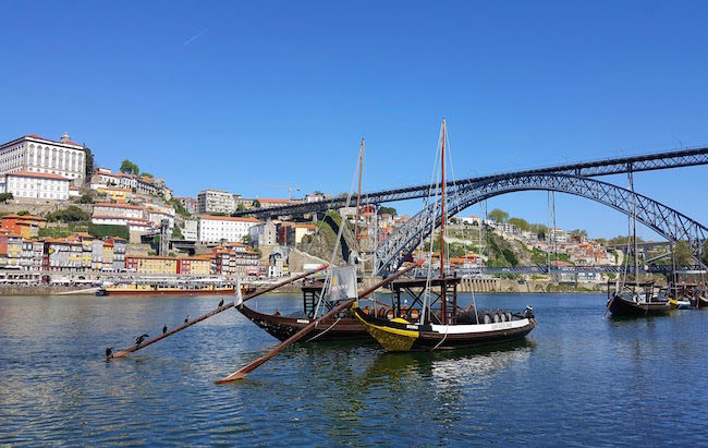 Barcos rabelos - Porto, Portugal © Viaje Comigo