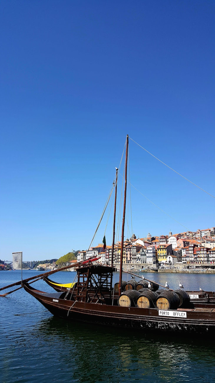 Barcos rabelos - Porto, Portugal © Viaje Comigo