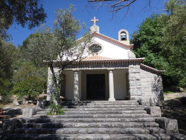 Capela Santa Teresa - Caldas de Monchique © Viaje Comigo