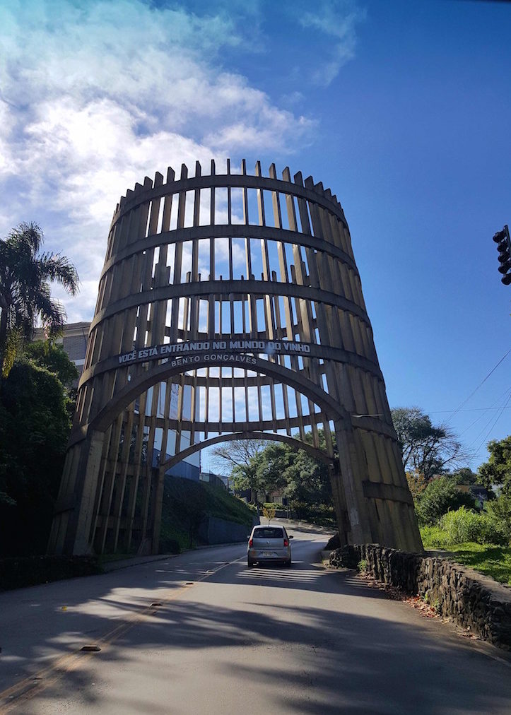 Entrada em Bento Gonçalves - Rio Grande do Sul - Brasil © Viaje Comigo