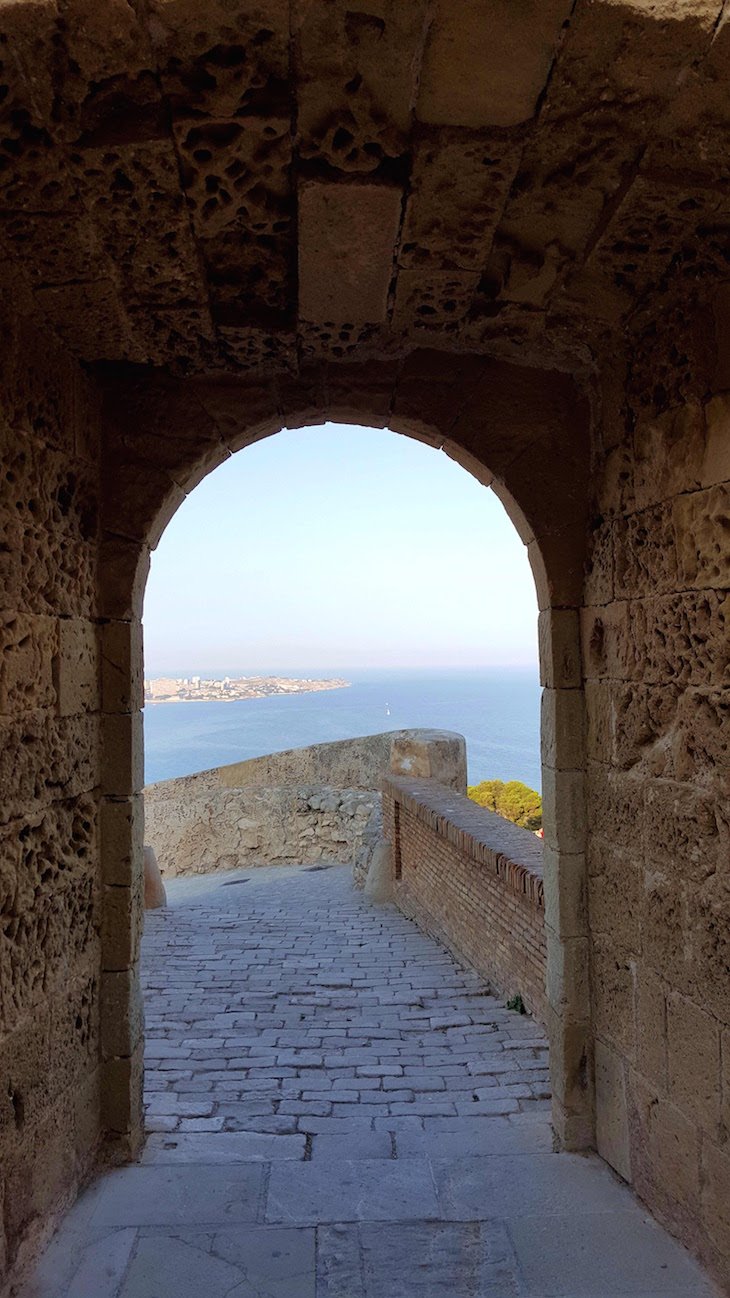 Castelo de Santa Bárbara -Alicante - Espanha © Viaje Comigo