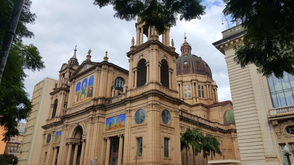 Catedral Metropolitana de Porto Alegre - Rio Grande do Sul - Brasil © Viaje Comigo