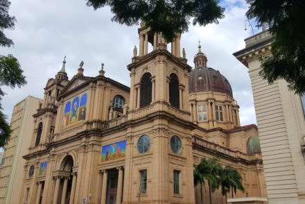 Catedral Metropolitana de Porto Alegre - Rio Grande do Sul - Brasil © Viaje Comigo