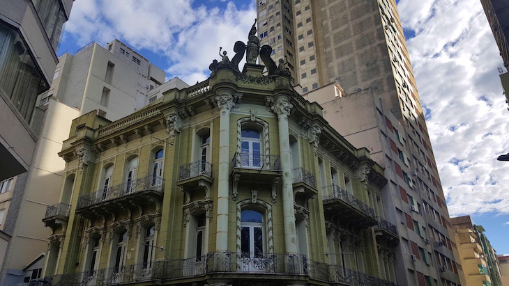 Na Linha Turismo de Porto Alegre, Brasil © Viaje Comigo