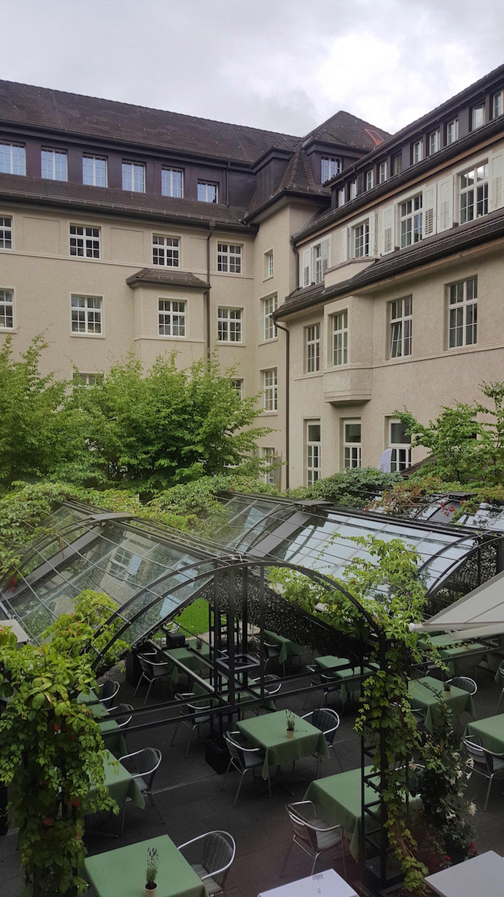 Jardim do Glockenhof Zürich Hotel - Zurique © Viaje Comigo