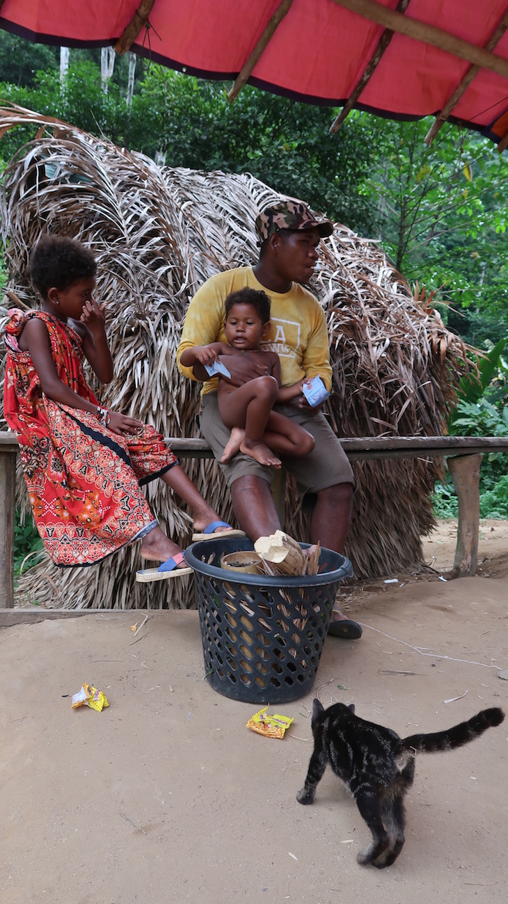 Tribo Orang Asli - Malásia © Viaje Comigo