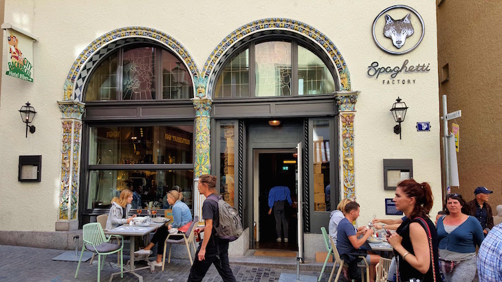 Restaurantes em Zurique - Suíça © Viaje Comigo
