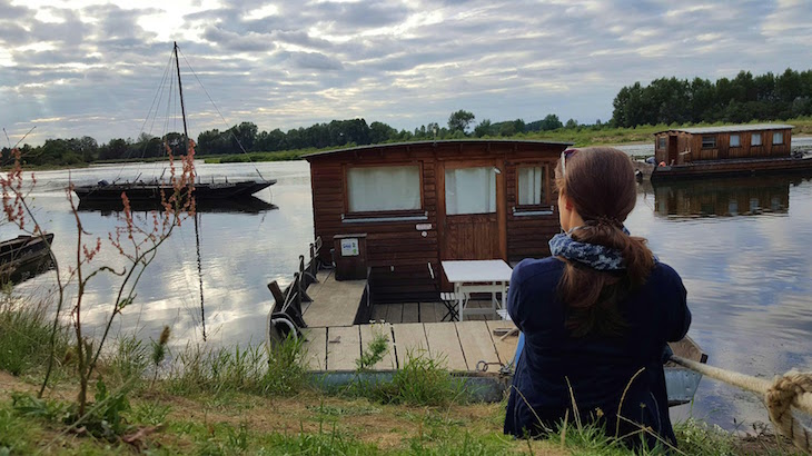 Barco-casa no Loire - França © Viaje Comigo