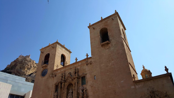Basílica de Santa Maria, Alicante, Espanha © Viaje Comigo