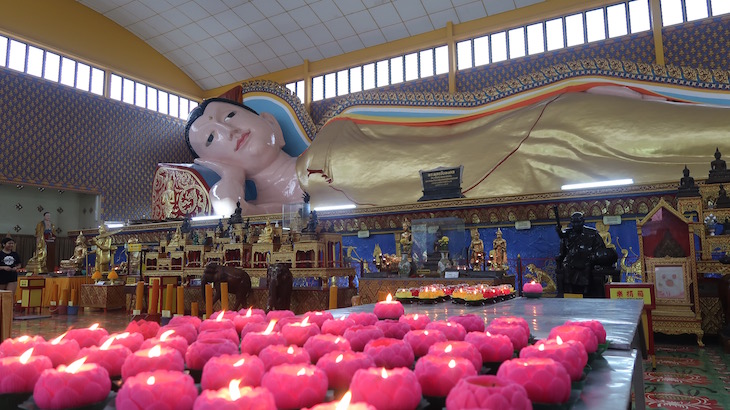 Buda deitado - Penang - Malásia © Viaje Comigo