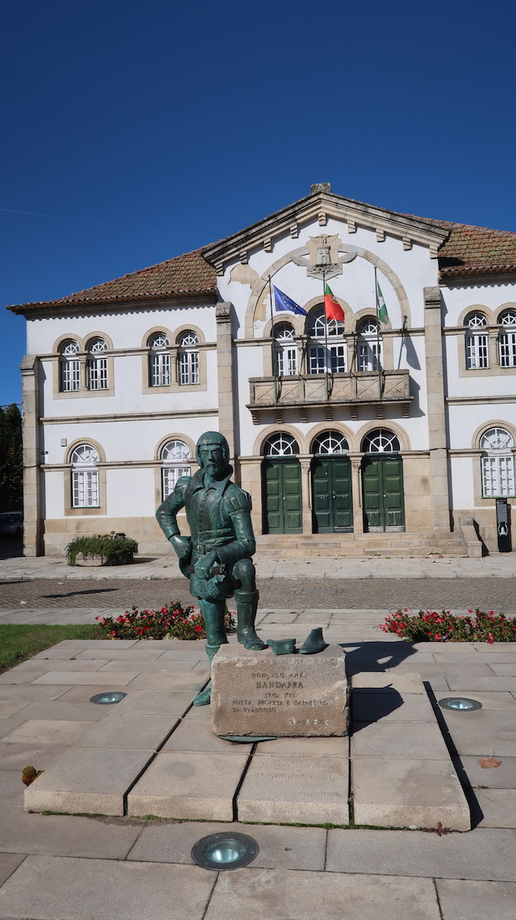 Estátua do Bandarra- Trancoso - Portugal © Viaje Comigo