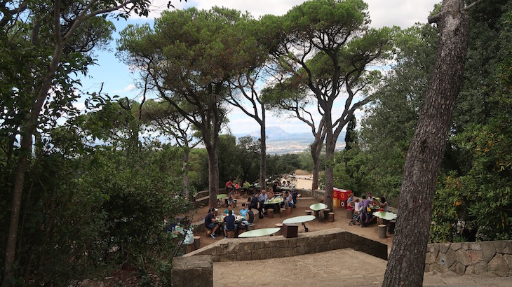 Área de piqueniques - Parque Tibidabo - Barcelona © Viaje Comigo