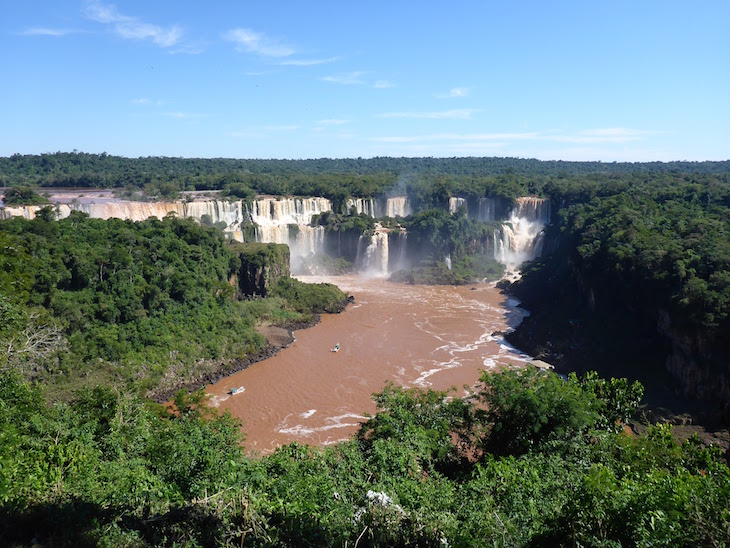 Vista das Cataratas do Iguaçu na Argentina - Brasil © Viaje Comigo