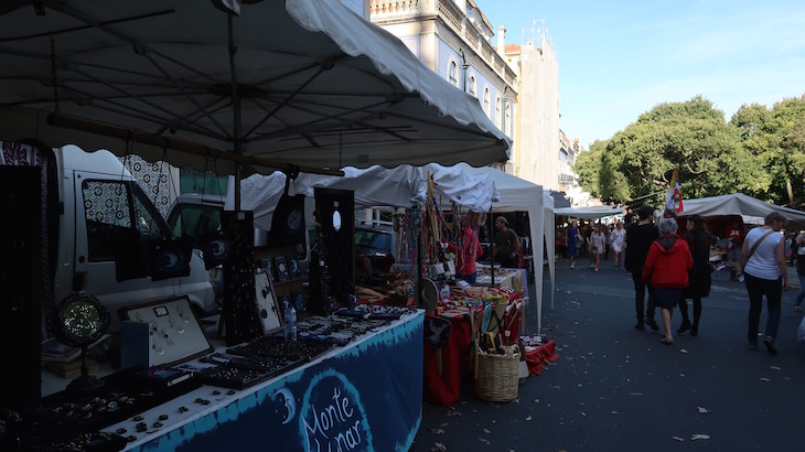 Feira da Ladra, Lisboa, Portugal © Viaje Comigo