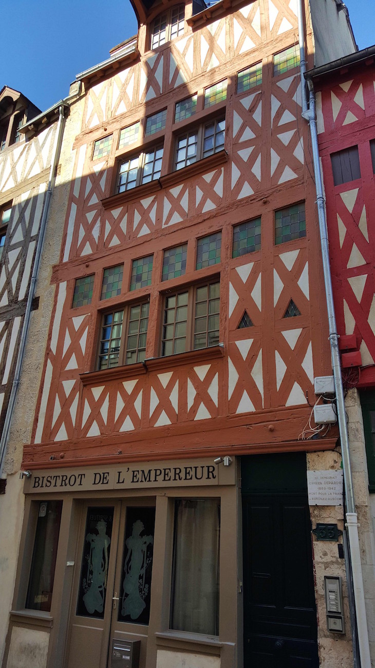 Cidade de Orleães, Vale do Loire, França © Viaje Comigo