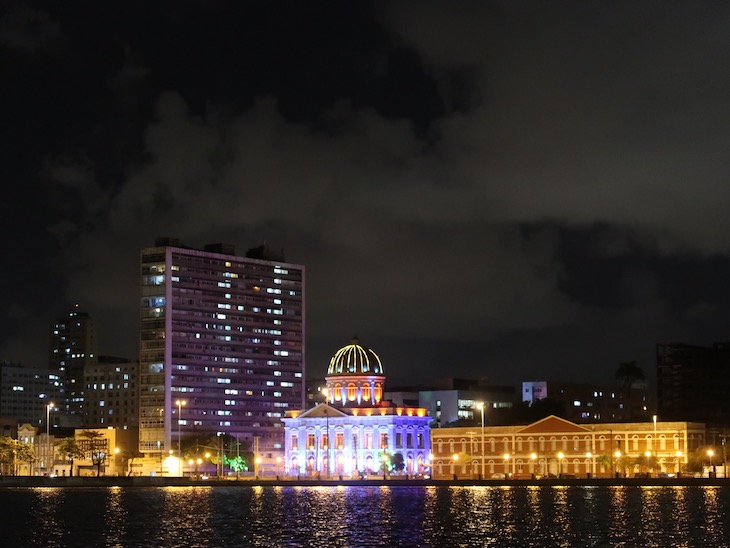 Passeio de Catamarã - Recife - Brasil © Viaje Comigo