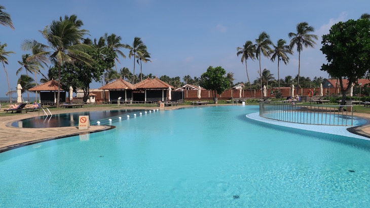 Maior piscina do Sri Lanka no Club Hotel Dolphin - Sri Lanka © Viaje Comigo