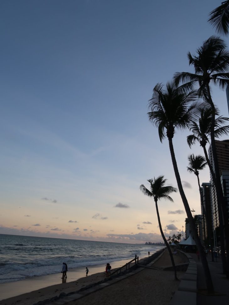 Pôr do sol na Praia de Boa Viagem - Recife - Brasil © Viaje Comigo