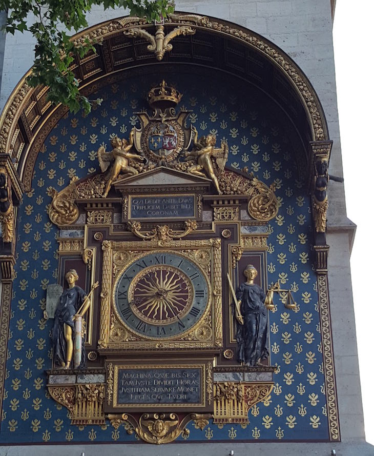 Relógio mais antigo de Paris © Viaje Comigo