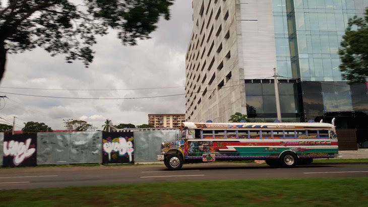 Autocarros típicos - Cidade do Panamá © Viaje Comigo