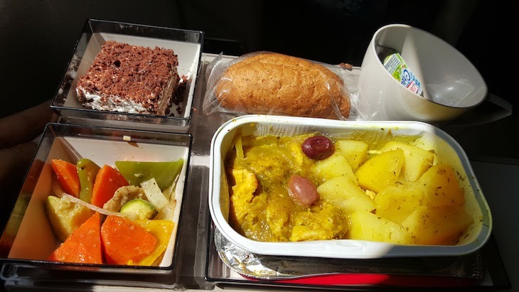 Comida no avião da Royal Air Maroc © Viaje Comigo