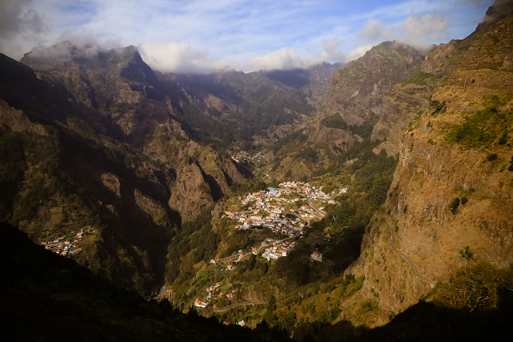 Curral das Freiras vista da Eira do Serrado- Madeira © Débora Pinto