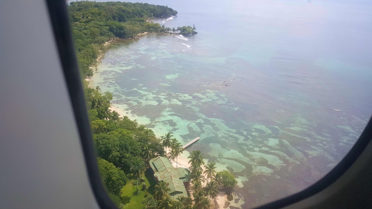 Bocas del Toro - vista do avião - Panamá © Viaje Comigo