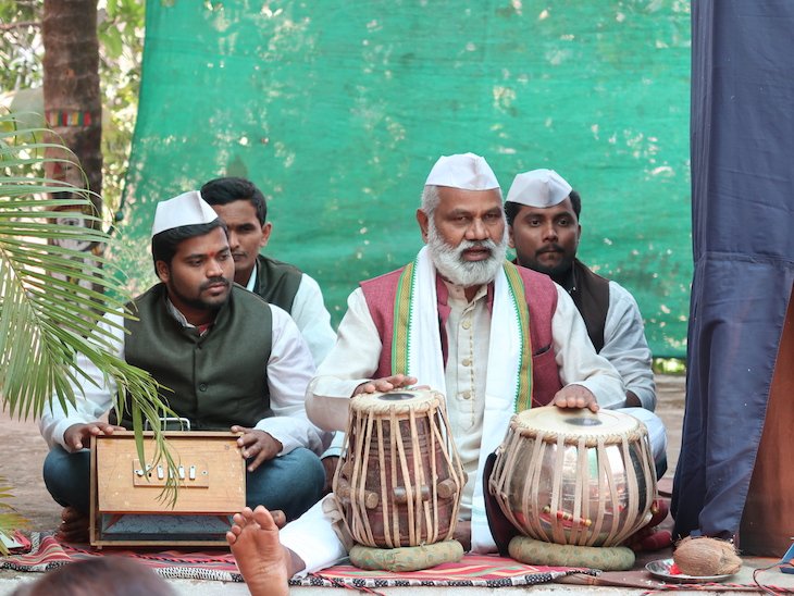 Música em Pinguli - Sindhudurg - India © Viaje Comigo