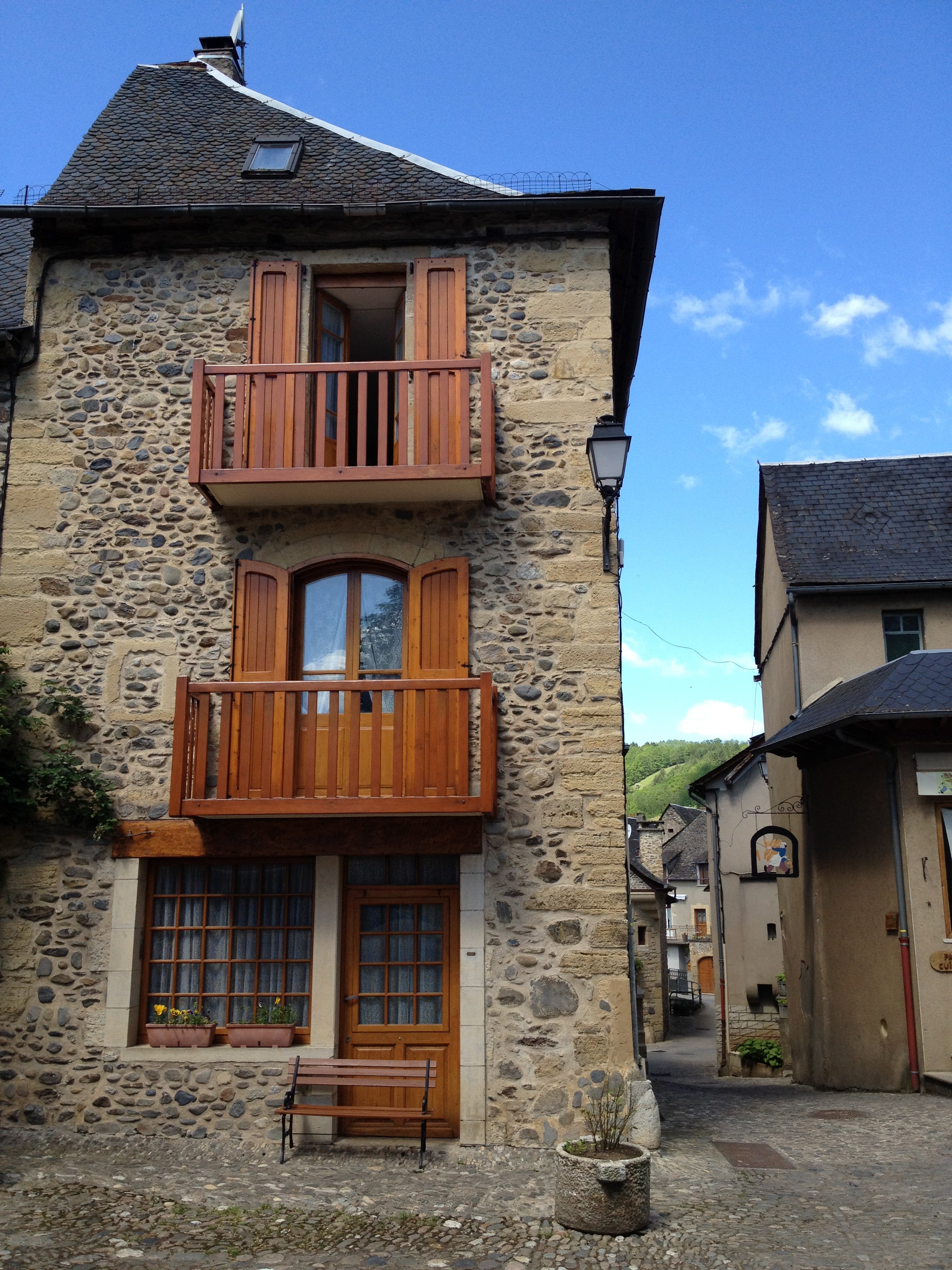 Sainte Eulalie d’Olt - Aveyron - França © Viaje Comigo