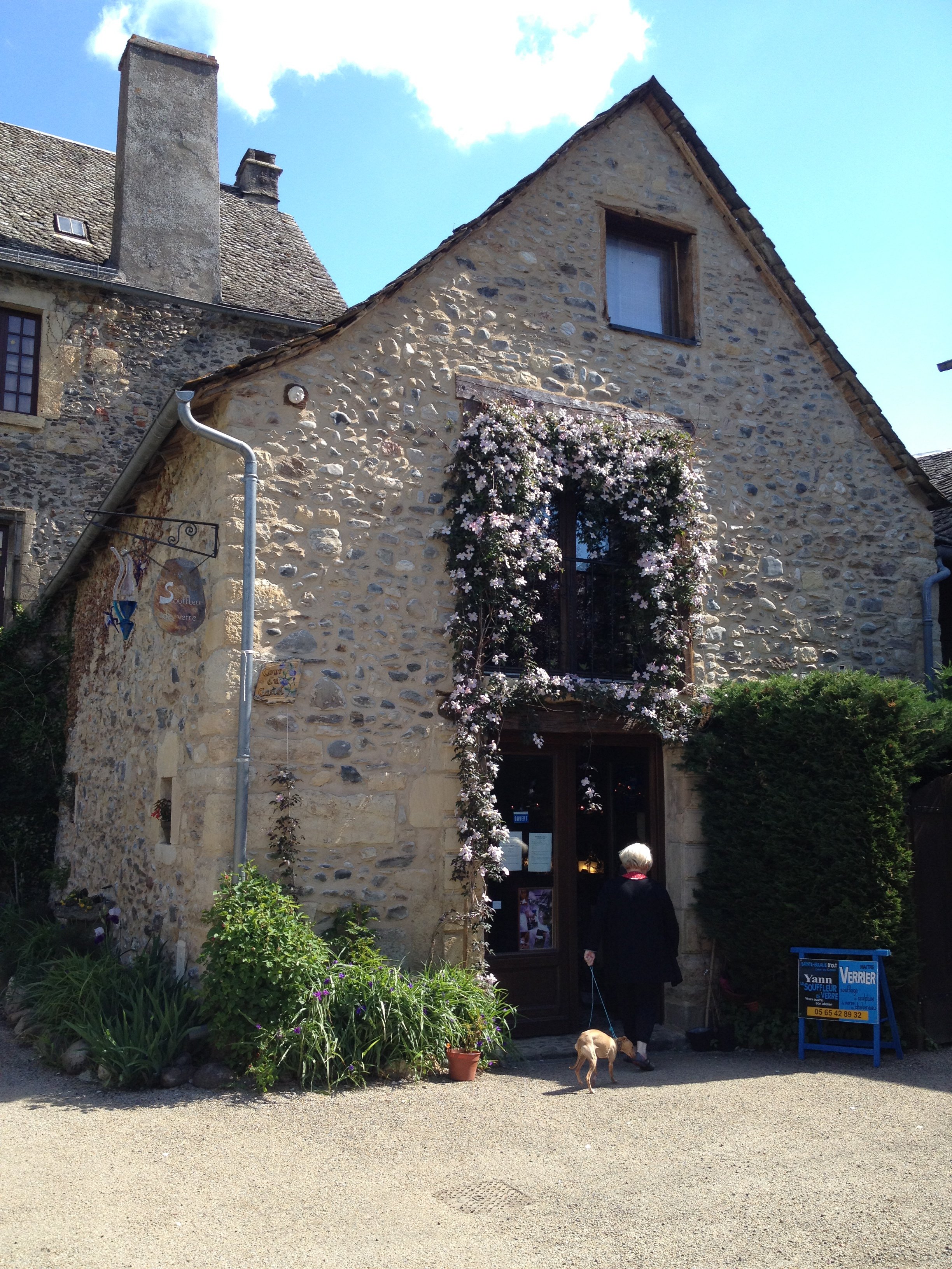 Oficinas de artesanato - Sainte Eulalie d’Olt - Aveyron - França © Viaje Comigo