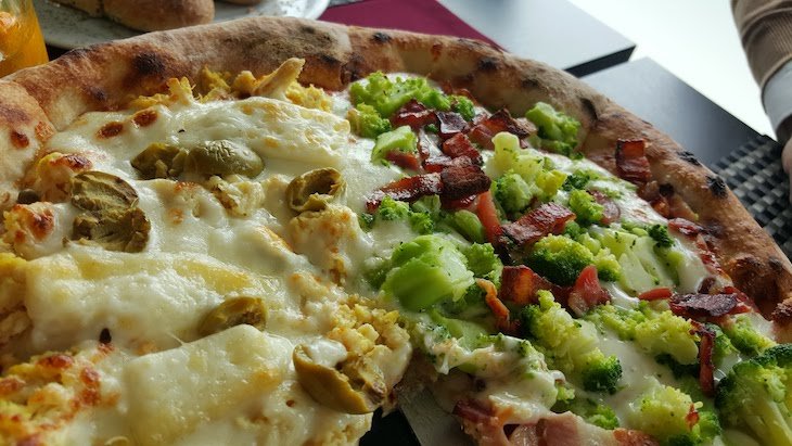 Pizza do Restaurante Fornalha, Matosinhos © Viaje Comigo