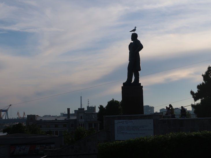 Estátua de Anghel Saligny - Constança - Roménia © Viaje Comigo