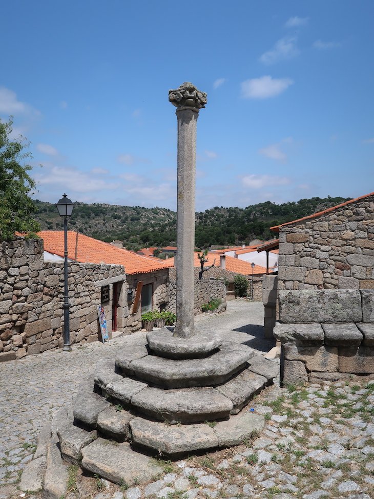 Cruzeiro de Marialva - Portugal © Viaje Comigo