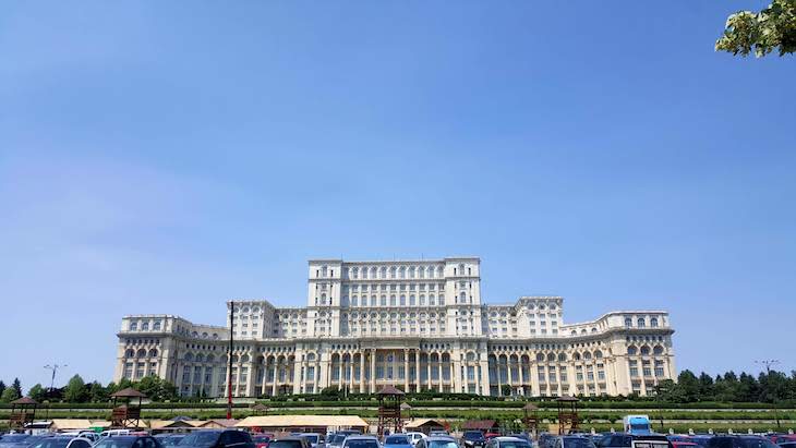 Palácio do Parlamento - Bucareste - Roménia © Viaje Comigo