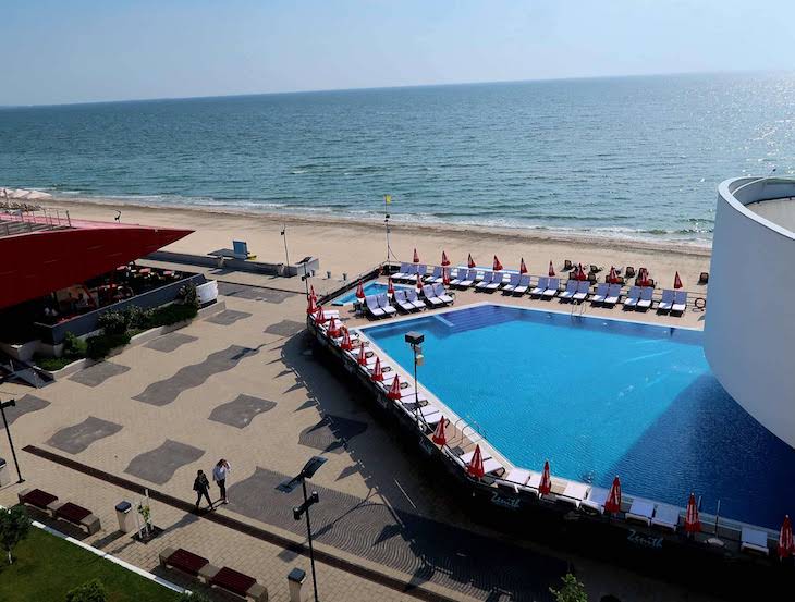 Piscina do Zenith - Top Country Line - Conference & Spa Hotel - Mamaia - Roménia © Viaje Comigo