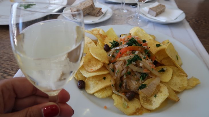 Vinho verde e Bacalhau à Braga © Viaje Comigo