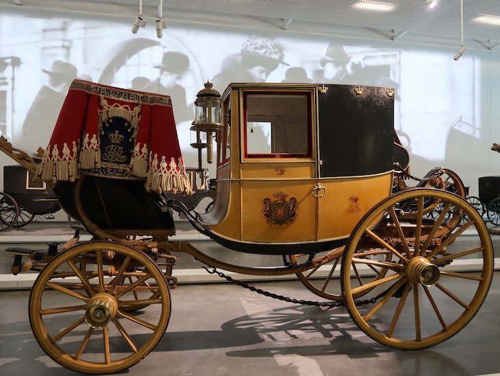 Carruagem de D Maria II -Museu Nacional dos Coches - Lisboa © Viaje Comigo