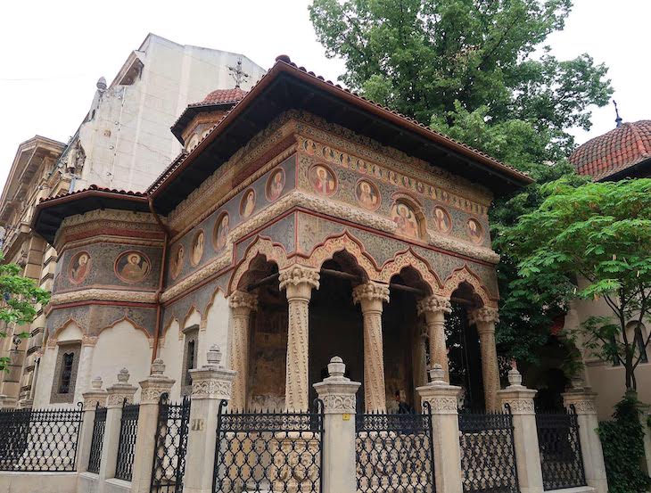 Igreja e Mosteiro Stavropoleos - Bucareste - Roménia © Viaje Comigo