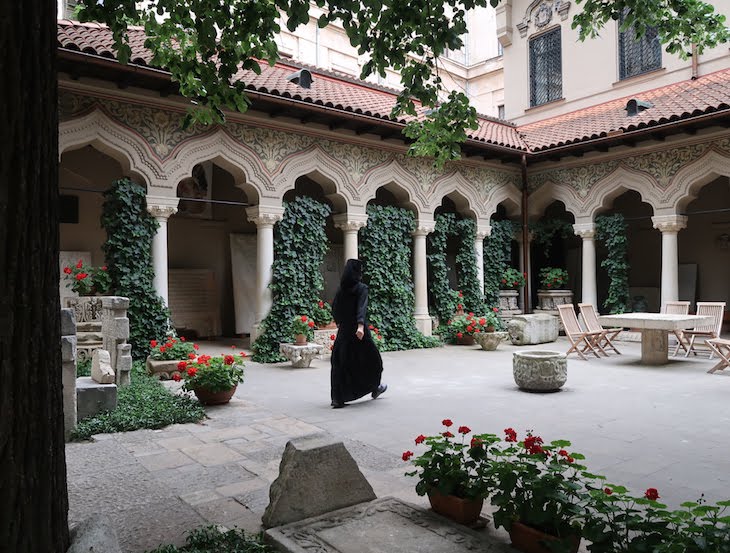 Igreja e Mosteiro Stavropoleos - Bucareste - Roménia © Viaje Comigo