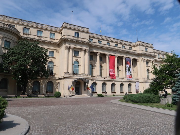 Museu Nacional de Arte, Bucareste - Roménia © Viaje Comigo