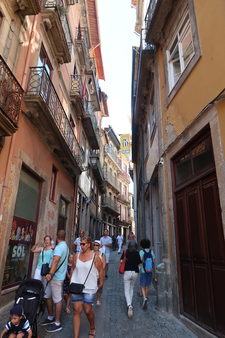Tour: passeio pelo Porto medieval | Viaje Comigo