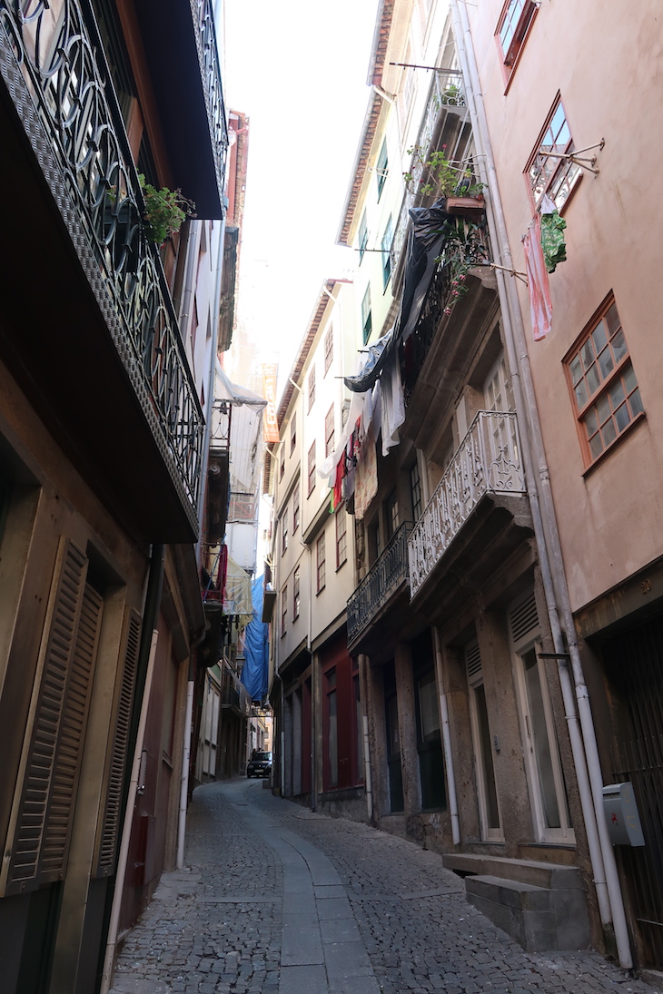 Tour: passeio pelo Porto medieval | Viaje Comigo