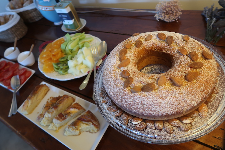 Pequeno-almoço na Casa da Cisterna - Castelo Rodrigo - Portugal © Viaje Comigo