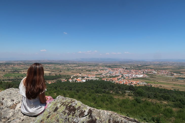 Vista para Figueira de Castelo Rodrigo - Portugal © Viaje Comigo
