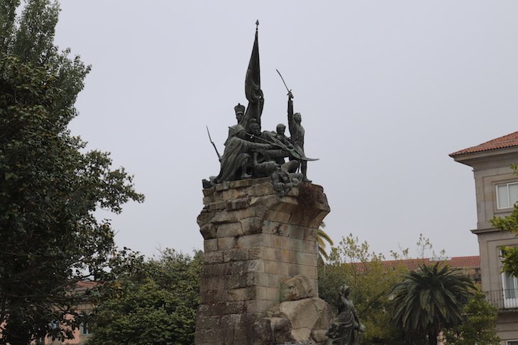 Monumento dos Heroes de Pontesampaio - Pontevedra © Viaje Comigo