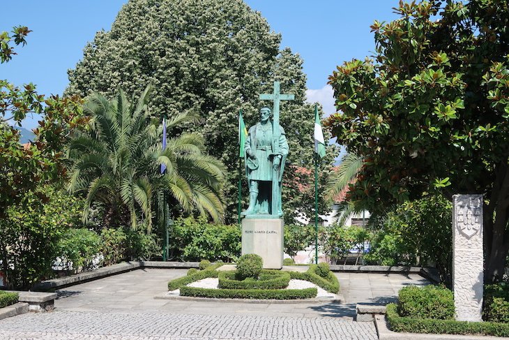 Estátua de Pedro Álvares Cabral - Belmonte - Portugal © Viaje Comigo