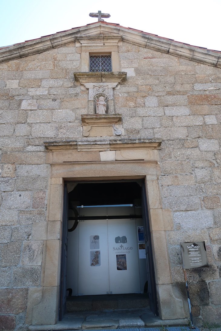  Igreja de Santiago e Panteão dos Cabrais, Belmonte, Portugal @ Viaje Comigo