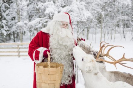 Pai Natal na Lapónia - Direitos Reservados