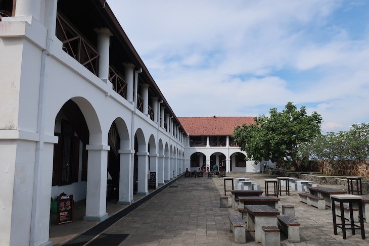 Esplanada do Old Dutch Hospital - Galle - Sri Lanka © Viaje Comigo